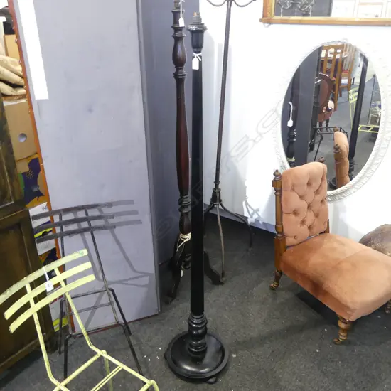 VINTAGE EBONSISED STANDARD LAMP H.1540mm