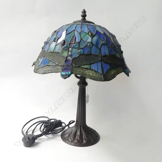 BLUE TIFFANY STYLE TABLE LAMP, DRAGONFLY DESIGN H.470mm