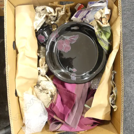 BOX MIKASA RONDO EJ 702 TANGO DINNER & TEA SERVICE black w maroon floral