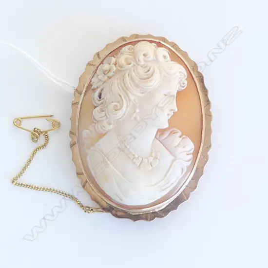 LG 9ct CAMEO 60x45mm