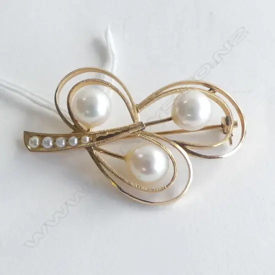 14CT PEARL BROOCH 6.2gms