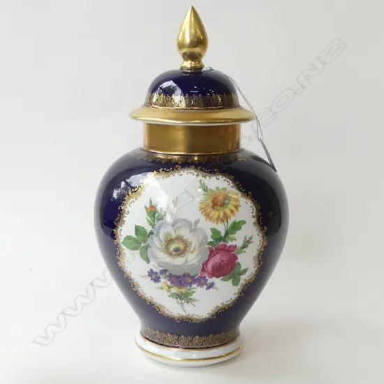 TALL ARZBERGS BLUE & WHITE FLORAL LIDDED VASE, H.350mm