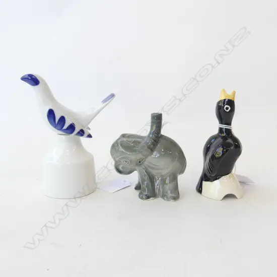 ROYAL WORCESTER PIE FUNNEL, H.130mm, NUT BROWN ELEPHANT FUNNEL, BLACK BIRD FUNNEL