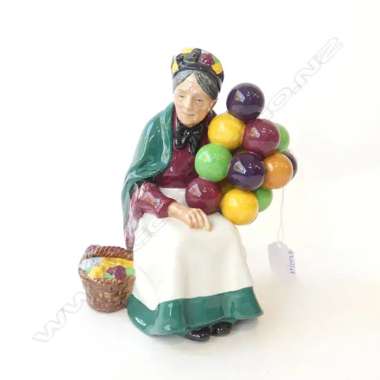 ROYAL DOULTON FIGURINE THE OLD BALLOON SELLER, H.180mm