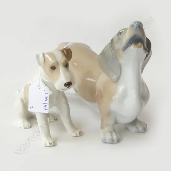 TWO CONTINENTAL PORCELAIN FIGURINE OF A DASHOUND & TERRIER, L. 230 &  L.130mm