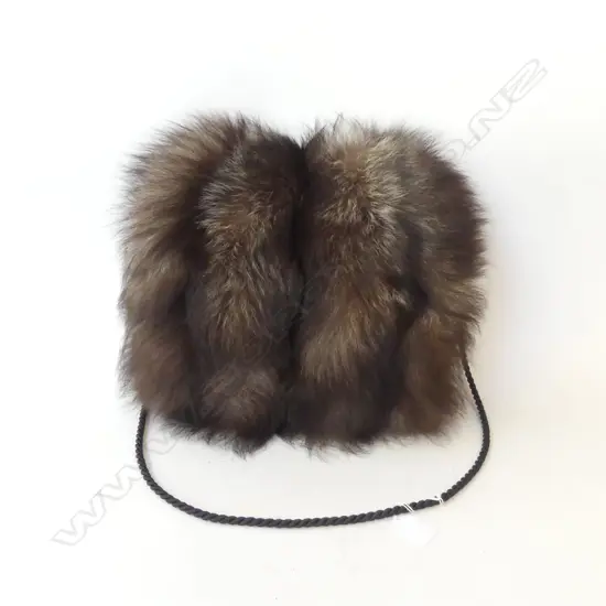 VINTAGE FOX FUR MUFF