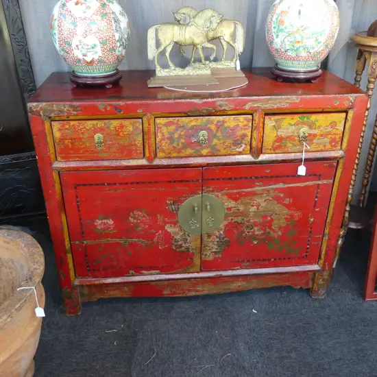 RED LACQUERED CHINESE SIDEBOARD 1080x420x880mm
