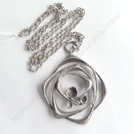 KARL LAINE & STEN VINTAGE NORDIC SILVER PENDANT ON CHAIN c1974 22gms