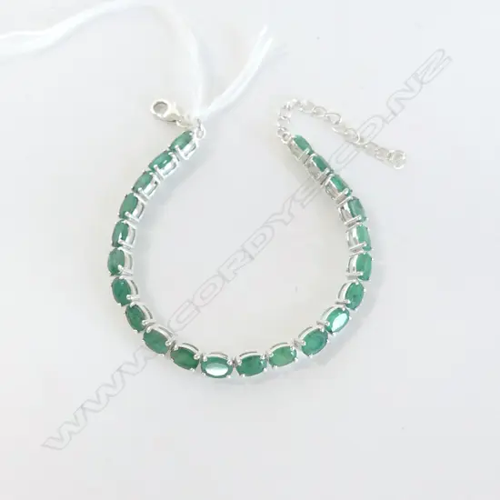 STG & LOW GRADE EMERALD BRACELET