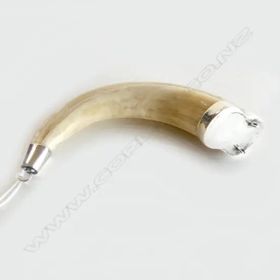 VINTAGE TUSK PENDANT II w SILVER CAPS, L.120mm