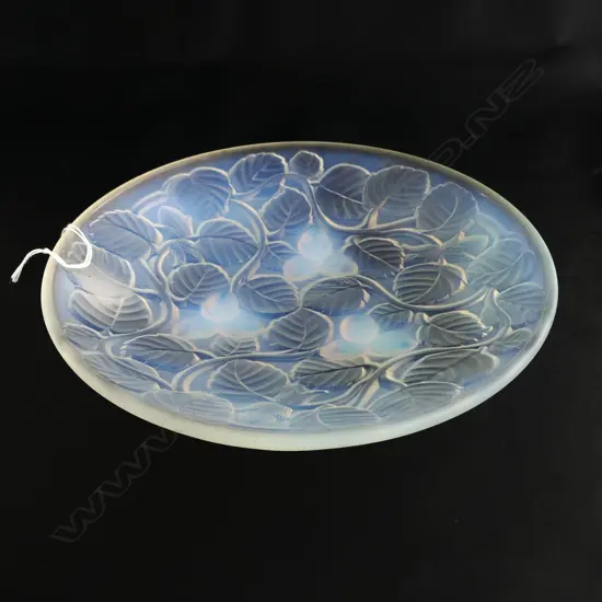 1930s ARRERS OPALESCENT GLASS BOWL, HAZELNUTS & LEAVES, DIA.240mm