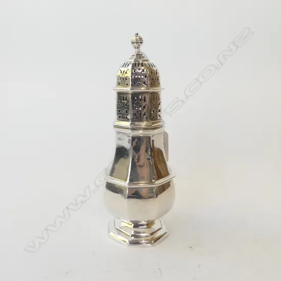 STG SILVER SUGAR SIFTER, LONDON 1935, H.185mm 286gms
