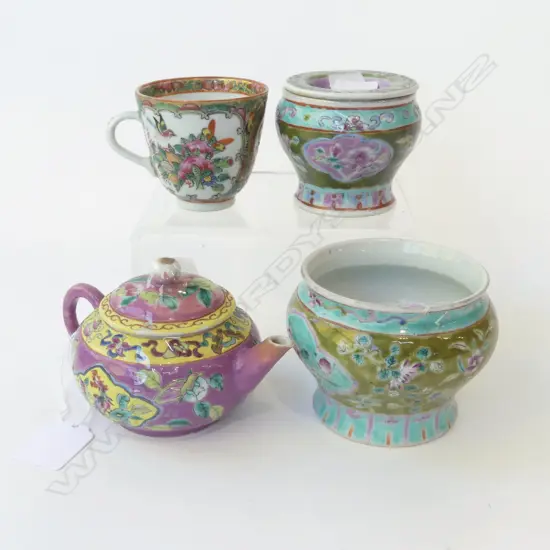 4 PCES ORIENTAL CHINA; TEAPOT, 2 VASES, CUP