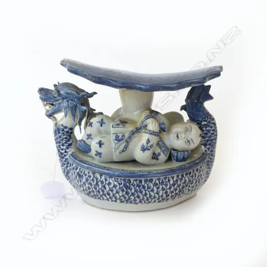 CHINESE B/W HEAD REST H.140mm