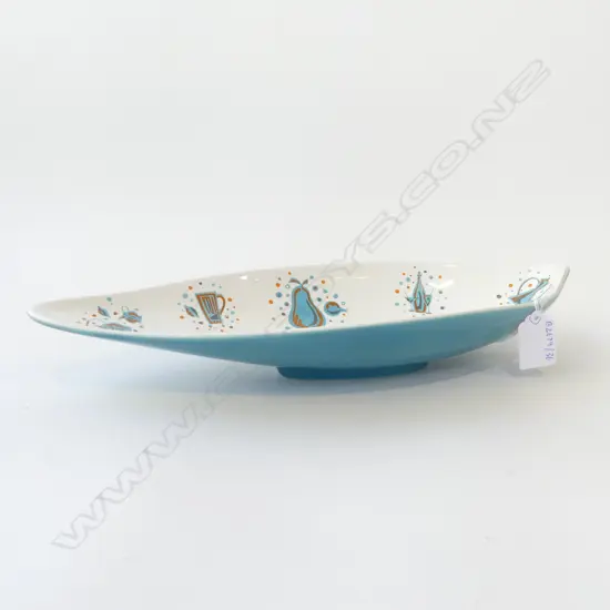 MID CENTURY CROWN DEVON STAFFORDSHIRE DISH, L.360MM