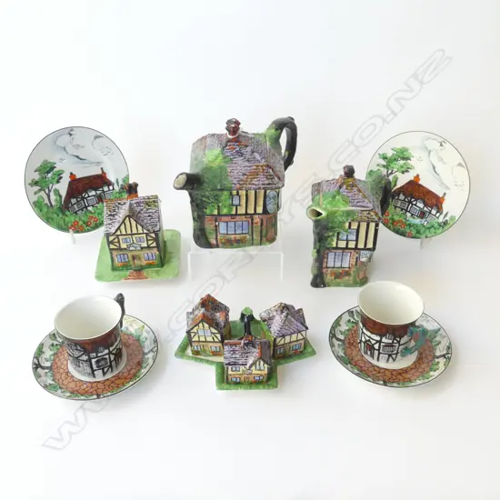 4 PCES GRIMWADES 'YE OLDE INNE'; 2 TEA POTS, SUGAR & CONDIMENTS + 2 MADDOCK TRIOS