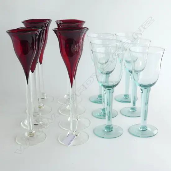 12 WINE GLASSES (6+6) RED SIGNED L. CAMPBELL NZ 95 H.280mm