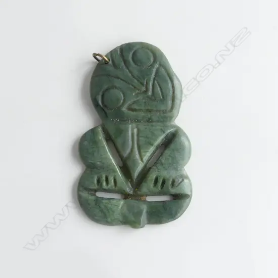 mid/late 20thC MAORI POUNAMU HEI TIKI L.67mm