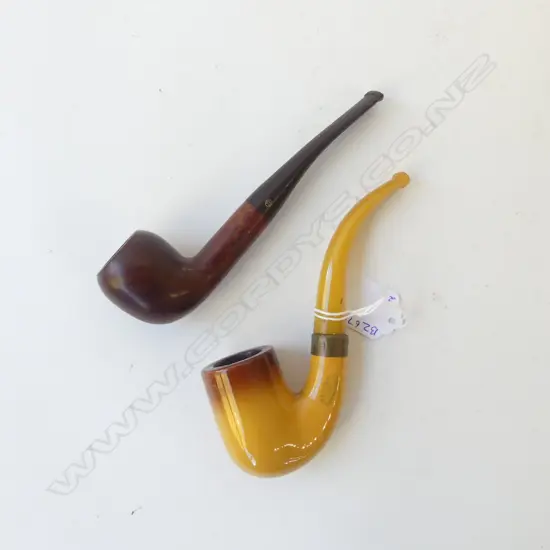 TWO VINTAGE SMOKING PIPES – ‘B.A HUNITE’ HOLLAND & ‘BRUKEN’ SPAIN L.145MM