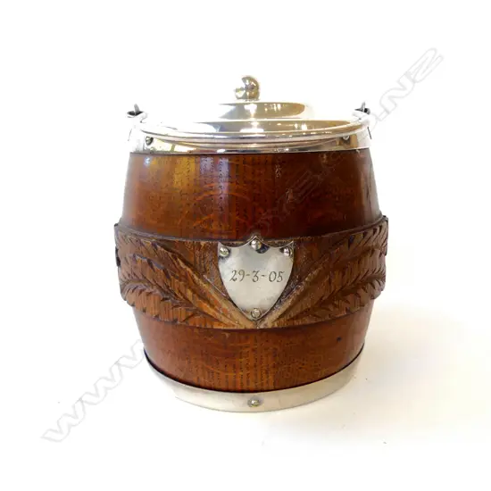 ANTIQUE OAK BARREL ICE BUCKET WITH CARVED DETAIL DATE 1905, H.150MM