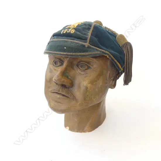 1936 SCHOOL CAP + STAND