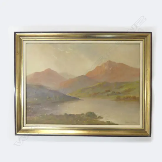 GRAHAM WILLIAMS (1895-1950), SCOTTISH LAKE LANDSCAPE, OIL ON CANVAS 350x490mm