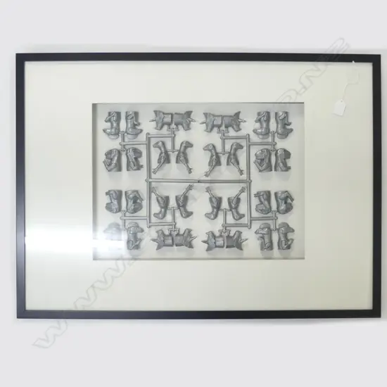 FRAMED PLASTIC DINOSAUR HEADS ON SPRUE 360x490mm / 610x840mm overall