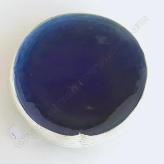 LG ROYCE MCGLASHEN DISH, DEEP BLUE WITH CREAM RIM, DIA.330mm