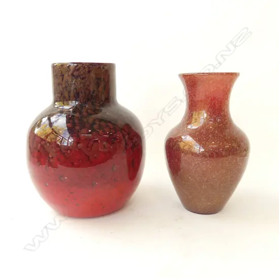 2 MONART/VASART SCOTTISH RED ART GLASS VASES H.250mm