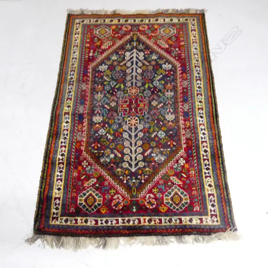 HAND KNOTTED PERSIAN SHIRAZ AREA RUG, ALL WOOL 1820 x 1140mm