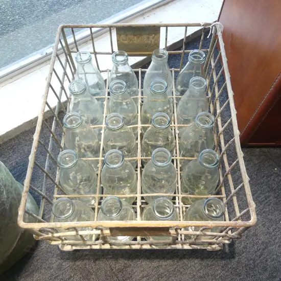 VINTAGE METAL WIRE MILK BOTTLE CRATE 370x450x270mm
