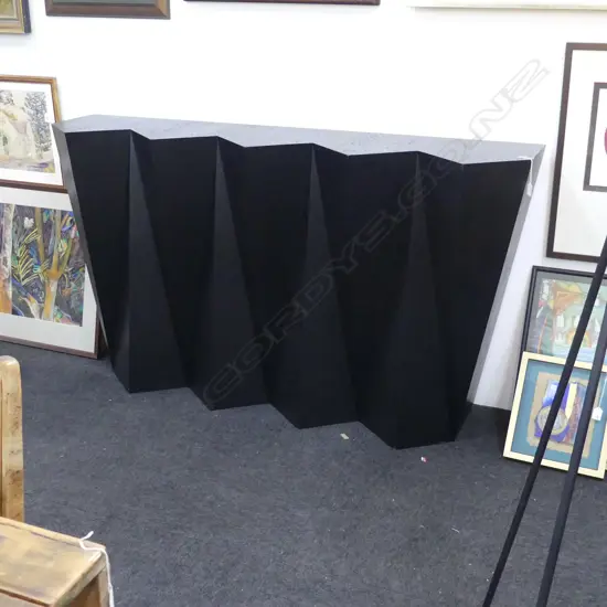 MODERN EBONISED SIDE BOARD 1620x370x910mm