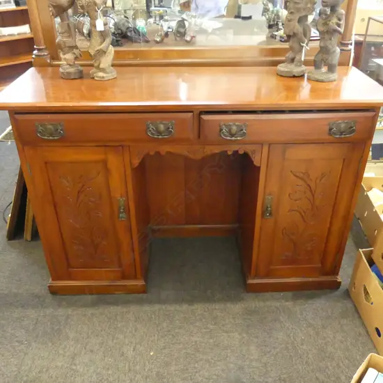 VICTORIAN SIDEBOARD 1370x450x885mm one base molding missing