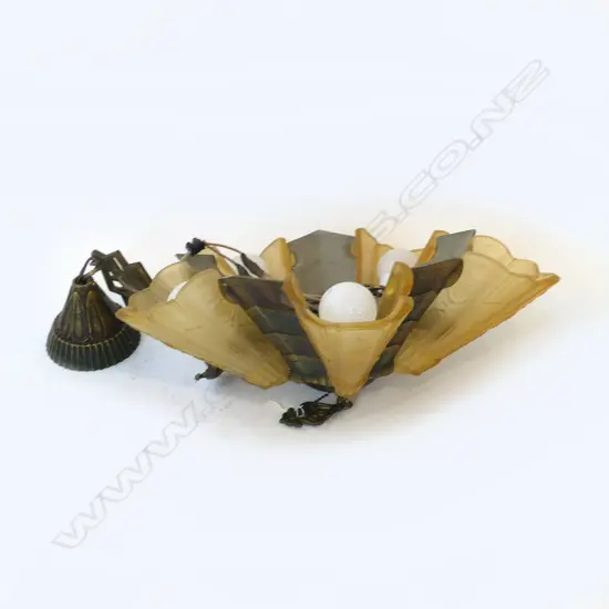 DECO LIGHT FITTING - GLASS REPAIRED