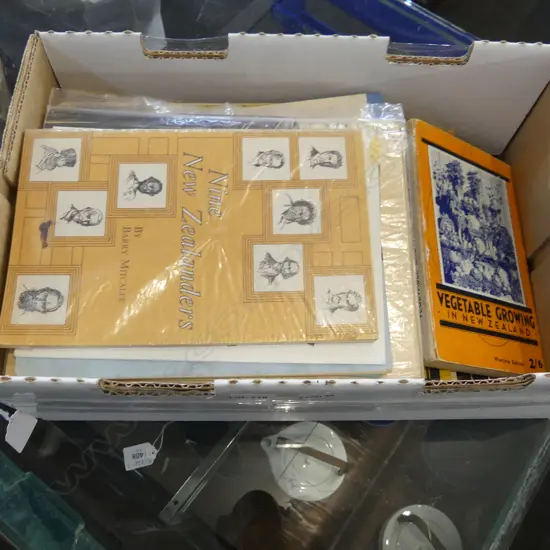 ASST. VINTAGE BOOKS, MAGAZINES NZ HISTORY INTEREST