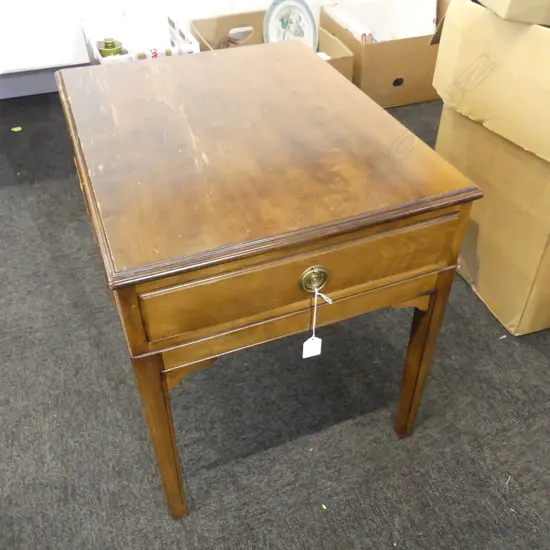 SIDE TABLE w. DRAWER 445x555x520mm