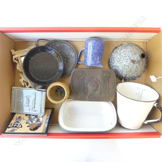 BOX – CADBURYS TIN, ENAMELWARE, NELSON NZ JAR, PEWTER