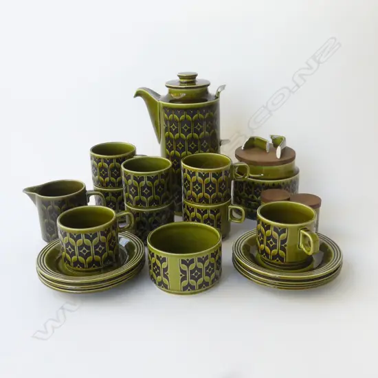 HORNSEA COFFEE SET; POT HANDLE AF
