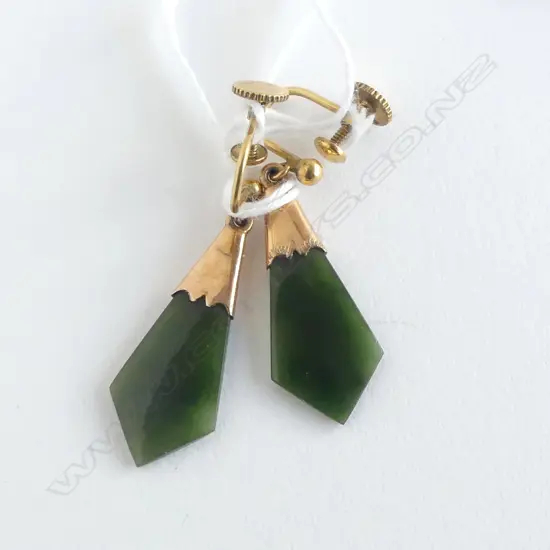 PR 9ct & POUNAMU EARRINGS screw fittings