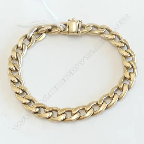 9ct GOLD HEAVY FLAT CURB LINK BRACELET 38.4gms 