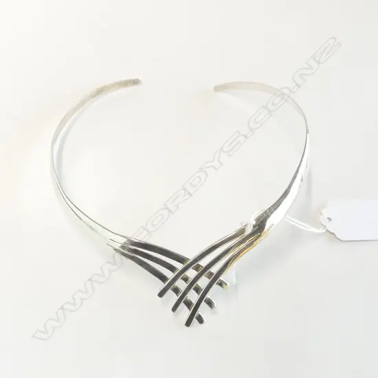 SILVERMOON SILVER .925 DESIGNER COLLAR IN BOX