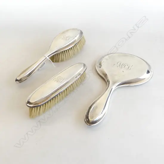 Birmingham 1918 SILVER 3 PCE DRESSING TABLE SET: mirror & 2 brushes 