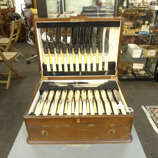 LARGE CANTEEN CUTLERY W400 H170MM