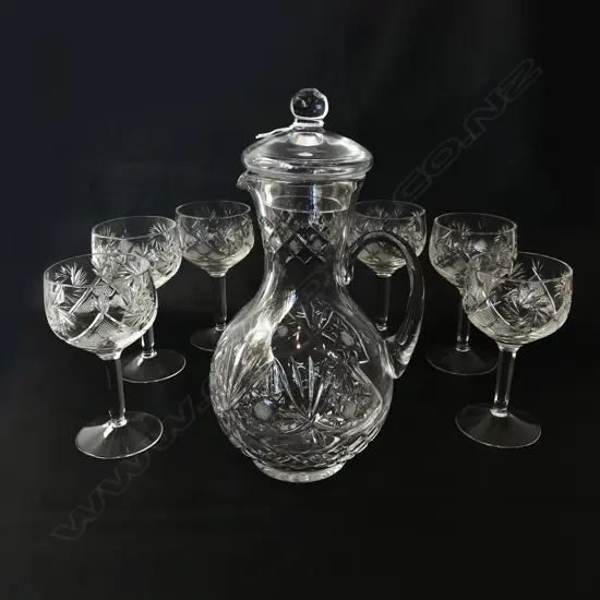 LIDDED CRYSTAL JUG H.270mm + 6 WINE GLASSES