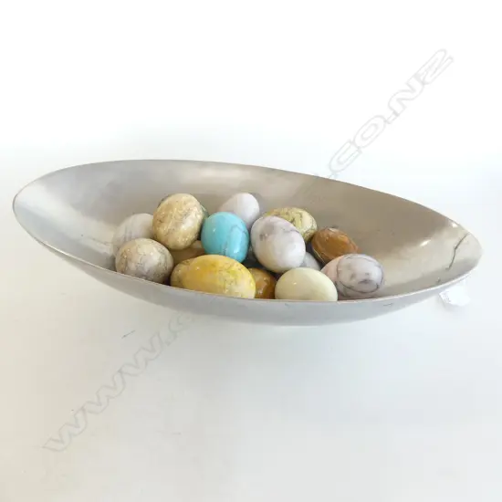 ASST. POLISHED STONE & MARBLE EGGS IN METAL BOWL W.410mm
