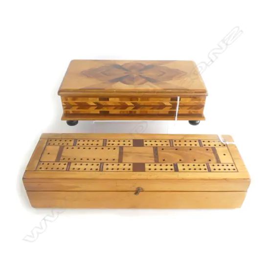 VINTAGE CRIBBAGE BOX w BRASS PEGS & MARQUETRY BOX on FEET