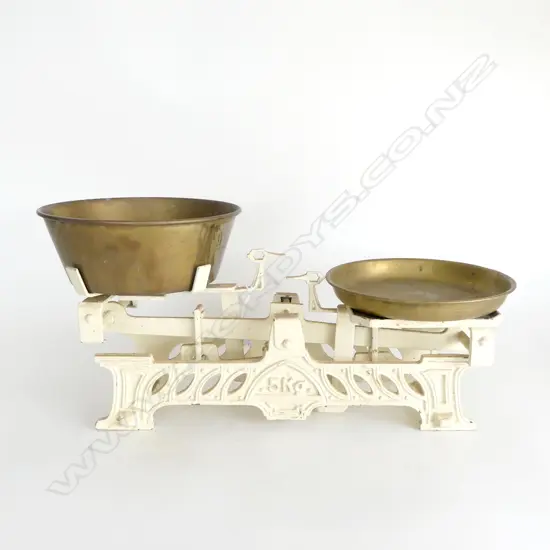 OLD WHITE PATINATED GROCERS SCALES WITH TWO BRASS PANS. 450X120X190mm