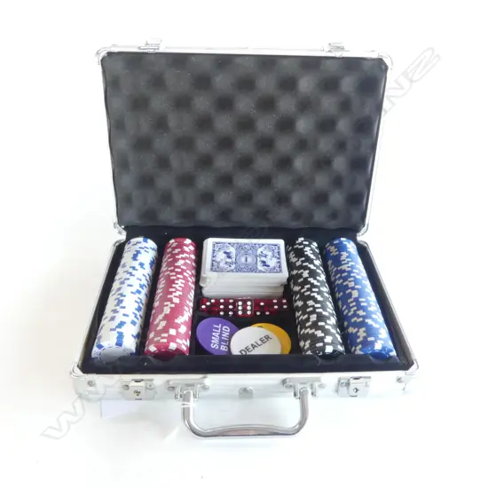 CASED POKER SET W.305mm