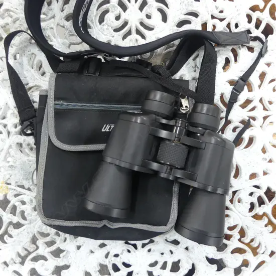 ULTRA OPTIC BINOCULARS w CASE