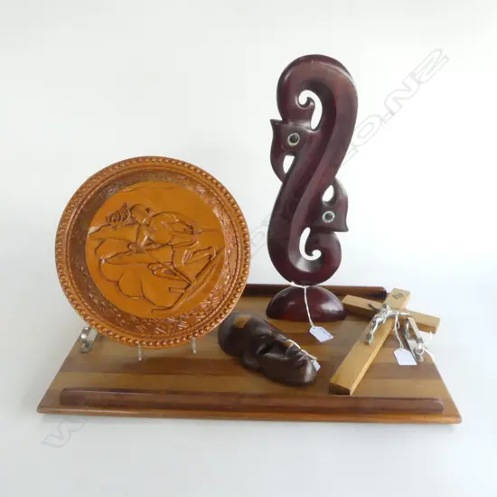 DECO WOODEN TRAY w VARIOUS WOODEN ITEMS, MAORI CARVING, SCANDINAVIAN CARVING, CRUCIFIX & MASK